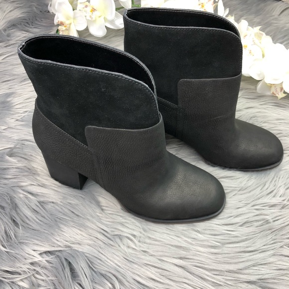 ✖️SOLD Nine West Dale Black Heeled Booties Leather - Picture 6 of 6